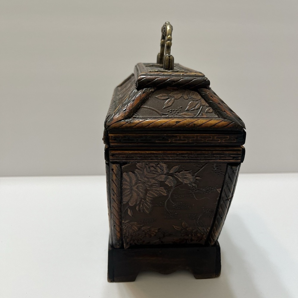 Vintage-Style Wooden Clock/Keepsake Box Hinged Lid Velvet Lined Latch Triangle - Picture 6 of 14